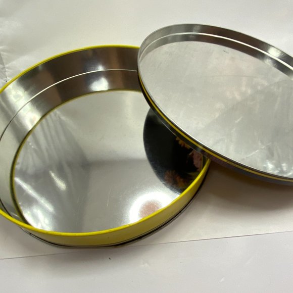 Vintage Round Cookie Candy Metal Tin Container Flowers and Coffee Tea Pot - Picture 4 of 6